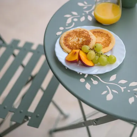 Les Miradors, De 2 En Rdc, Jardin Privatif, Piscine, Vue Et Parking Апартаменти Мантон