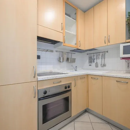 Appartement Les Miradors, De 2 En Rdc, Jardin Privatif, Piscine, Vue Et Parking