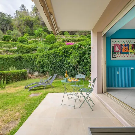 Les Miradors, De 2 En Rdc, Jardin Privatif, Piscine, Vue Et Parking * Мантон