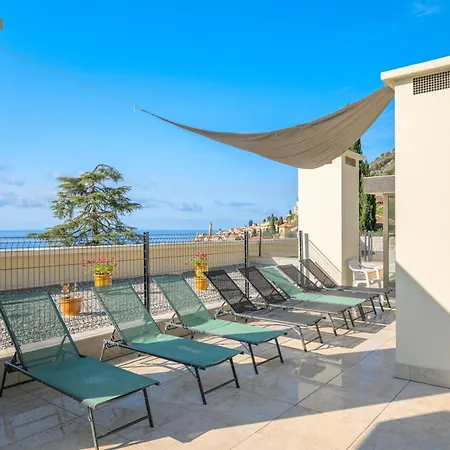 Les Miradors, De 2 En Rdc, Jardin Privatif, Piscine, Vue Et Parking Appartement