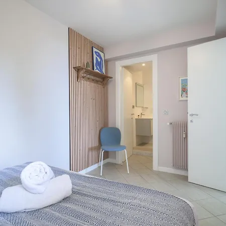 Les Miradors, De 2 En Rdc, Jardin Privatif, Piscine, Vue Et Parking Apartamento Menton