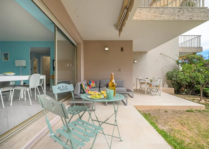 Les Miradors, De 2 En Rdc, Jardin Privatif, Piscine, Vue Et Parking *